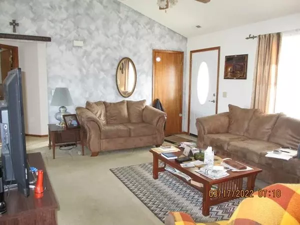 Kendallville, IN 46755,1505 Knoll Crest