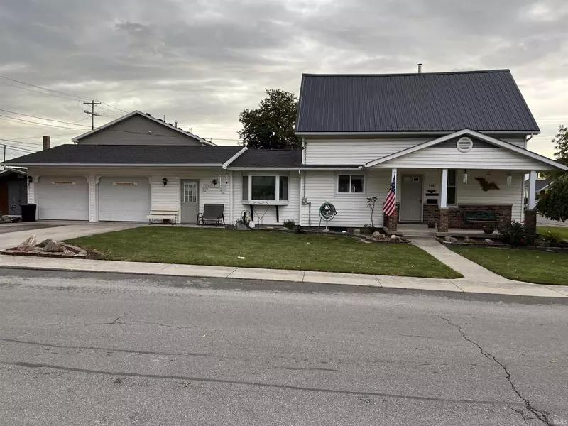 318 E Water Street, Berne, IN 46711