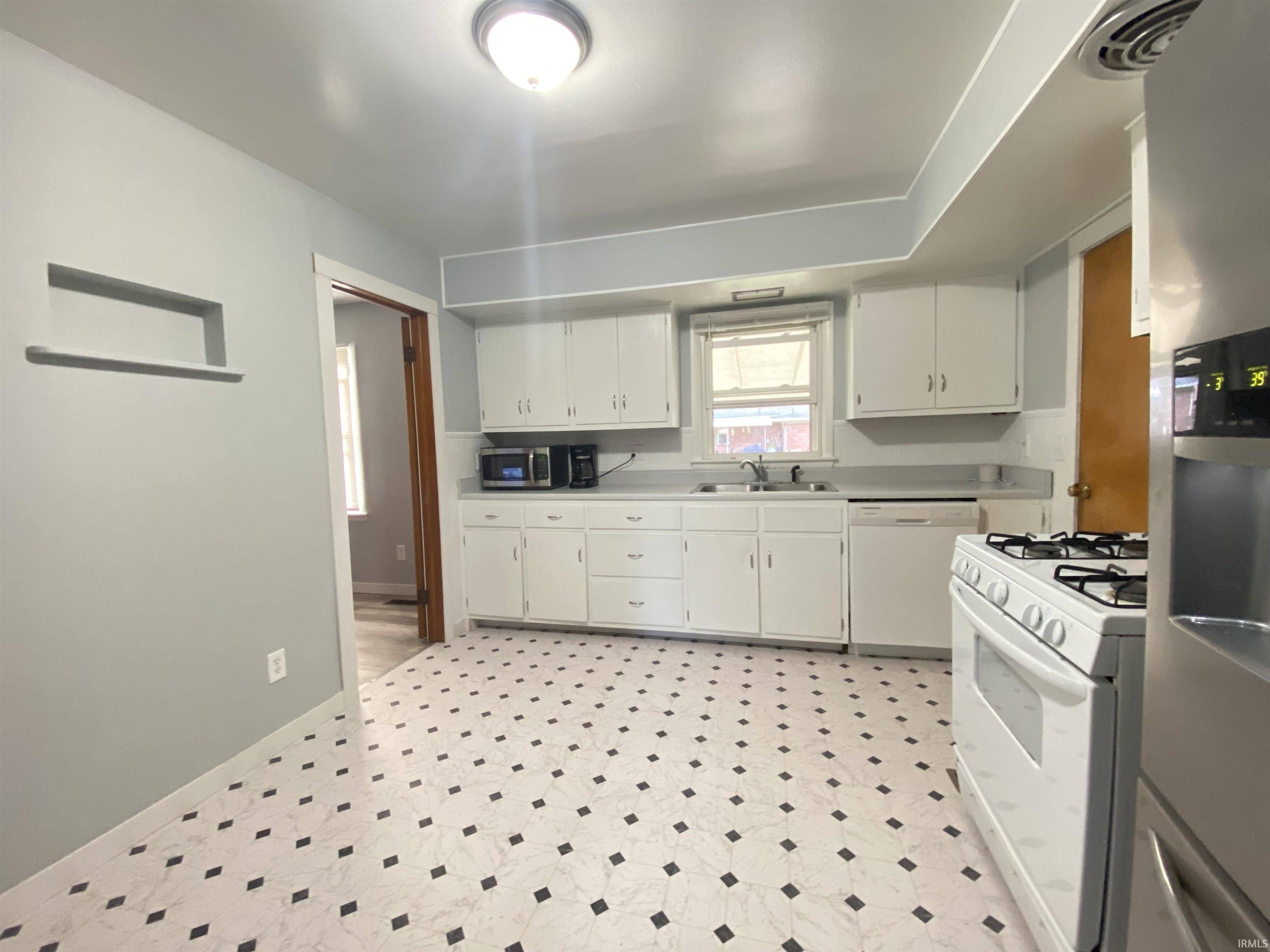 Evansville, IN 47714,1631 S Boeke Road