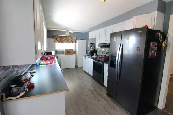 Oakland City, IN 47660,711 W Oak Street