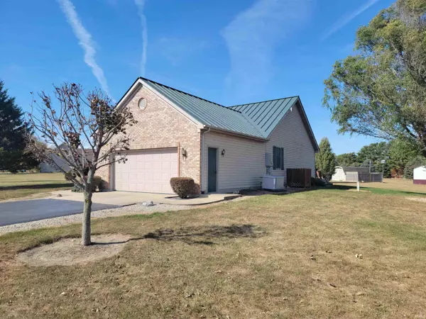 Farmland, IN 47340,3432 S Indian Trail Road