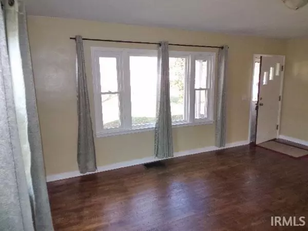 Vincennes, IN 47591,2013 McDowell Road