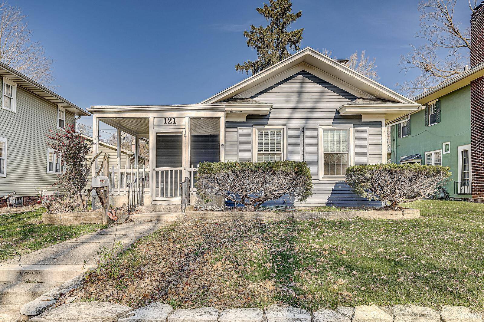 121 Wakewa Avenue, South Bend, IN 46617