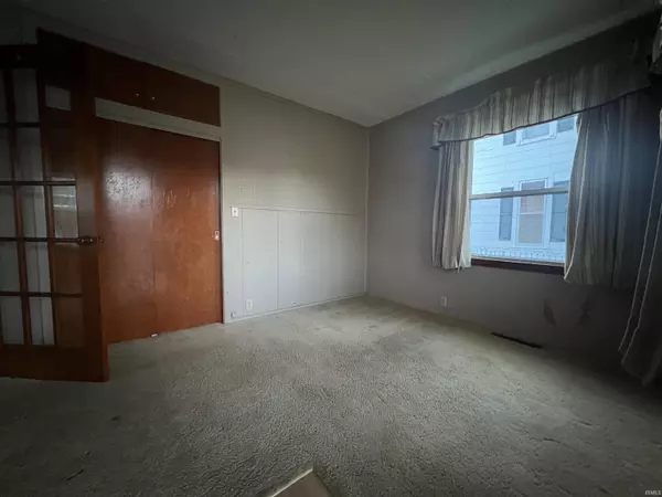 Dunkirk, IN 47336,221 E Commerce Street