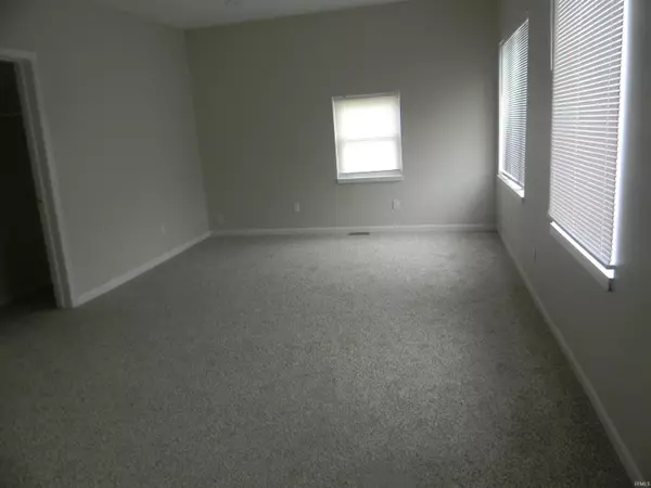 Marion, IN 46953,914 S Adams Street