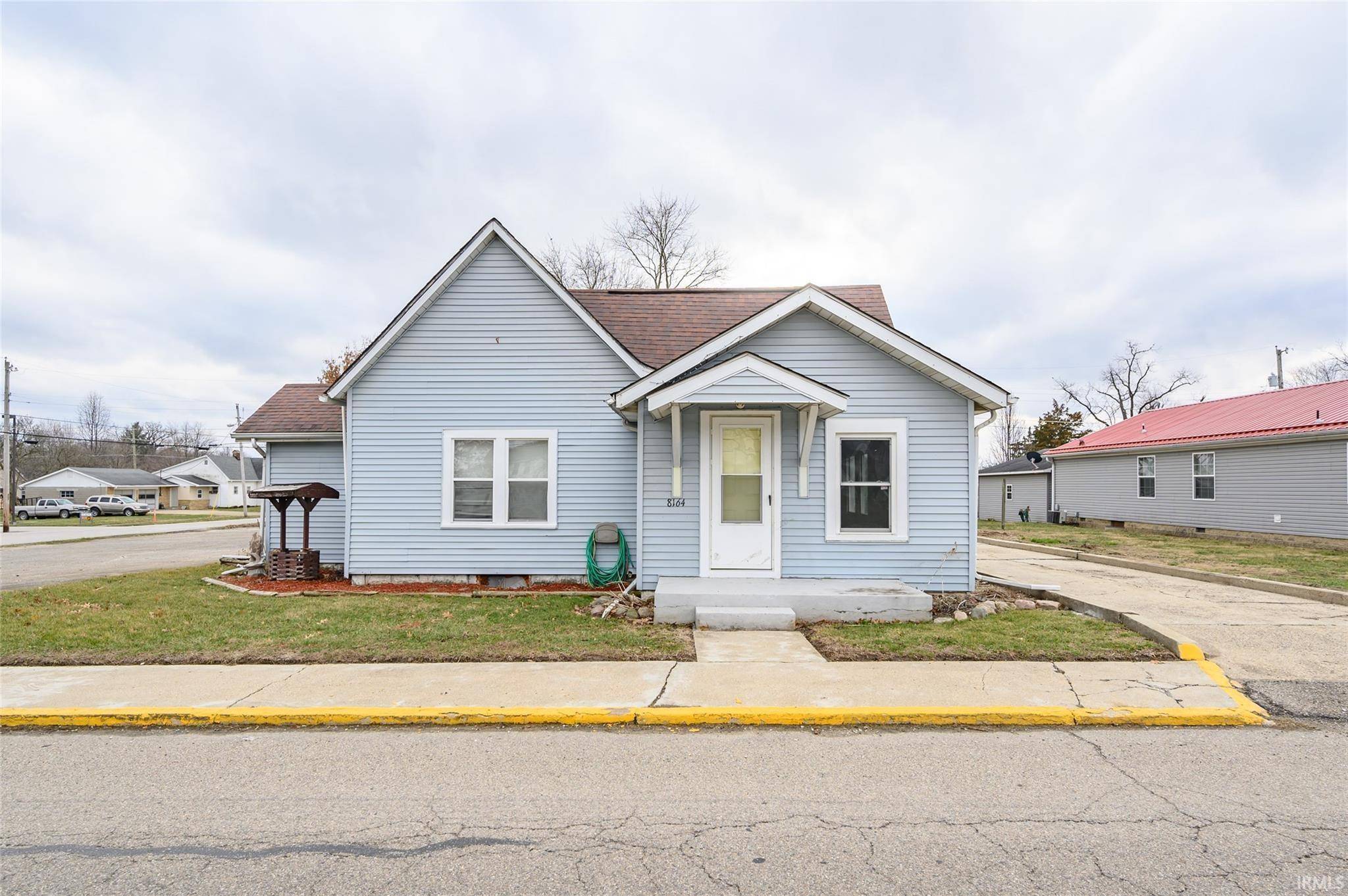 8164 E State Road 54 Road, Dugger, IN 47848