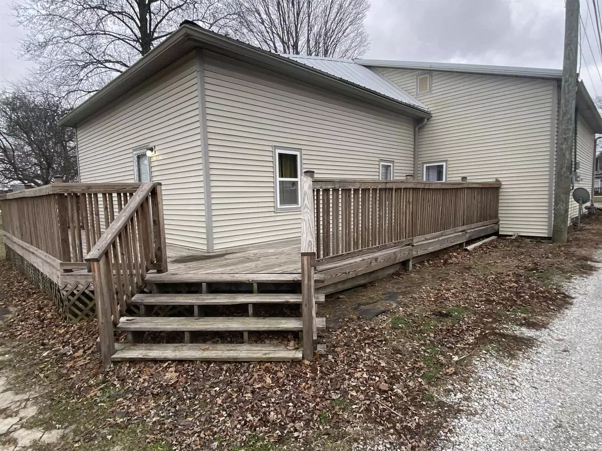 Flora, IN 46929,208 W Main Street