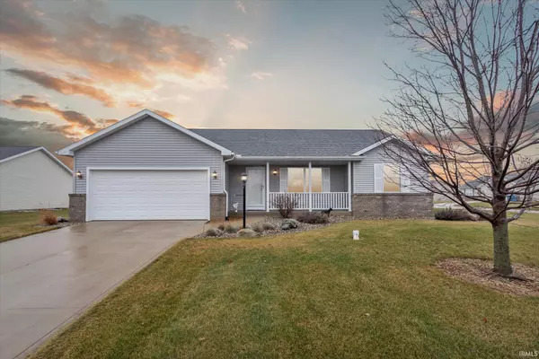 12815 Winding River Drive, Middlebury, IN 46540