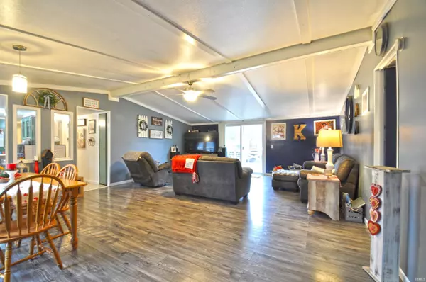 Osceola, IN 46561,312 E Walnut Street