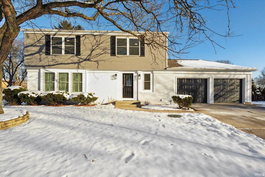 52676 Searer Drive, South Bend, IN 46635-1269