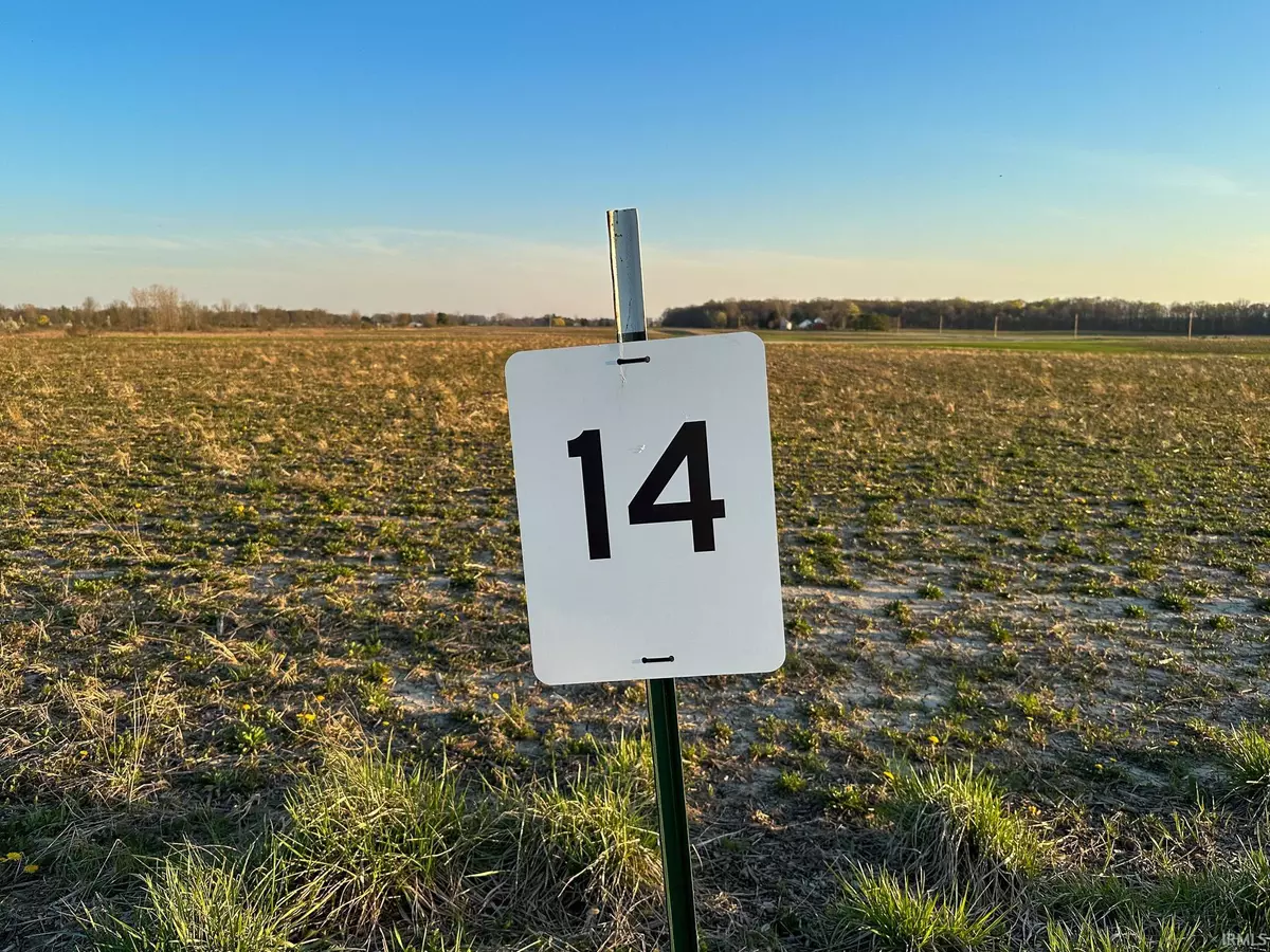 Roanoke, IN 46783,2317 E 1000 N Road #14