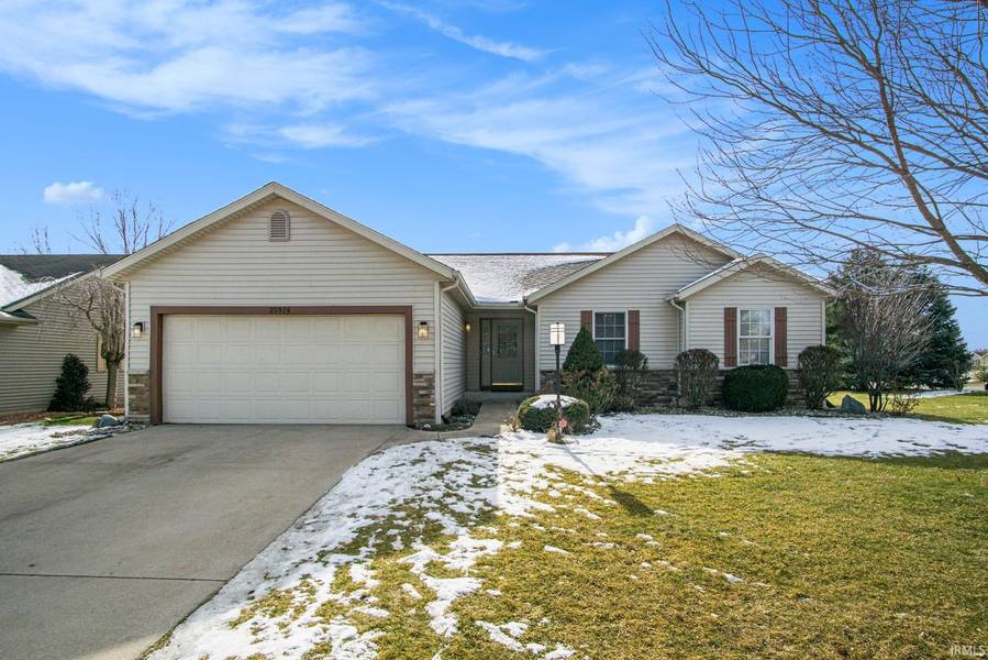 25976 Pack Trail, South Bend, IN 46628