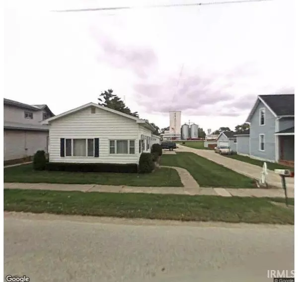 9036 W 800  N, Bippus, IN 46713