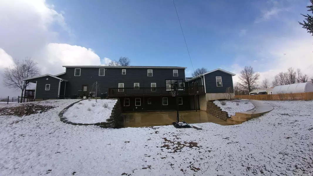 1063 E 1500 N Road, Akron, IN 46910