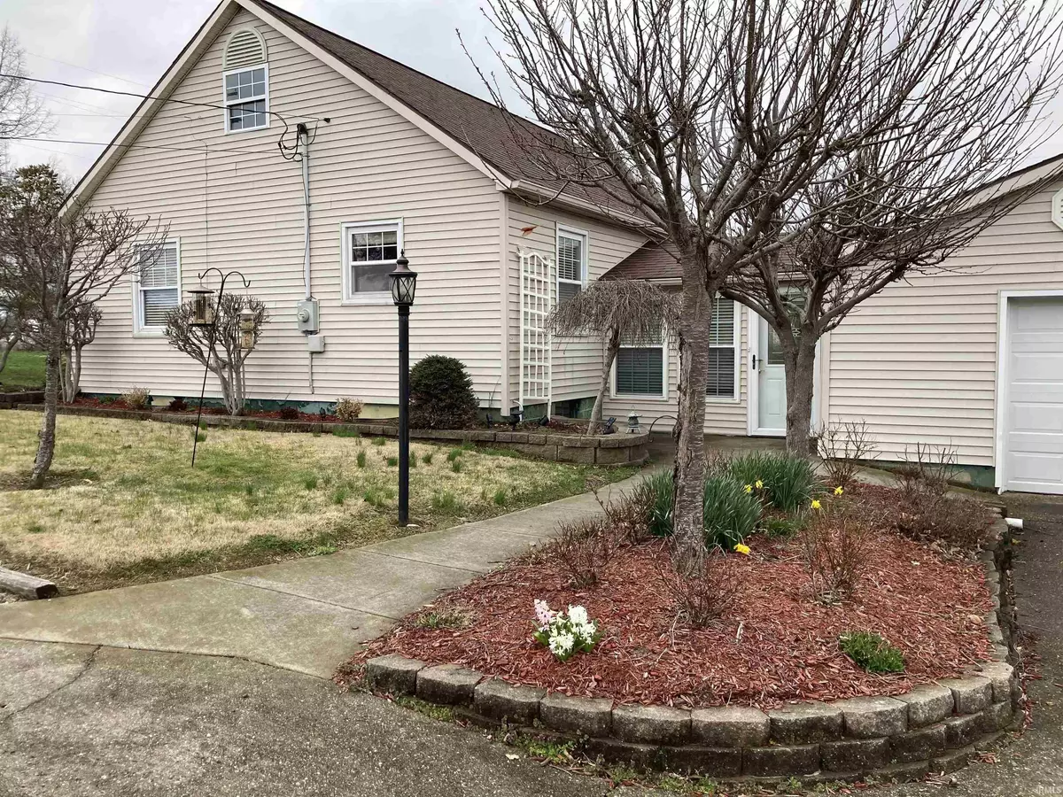 Oakland City, IN 47660,630 S West Street
