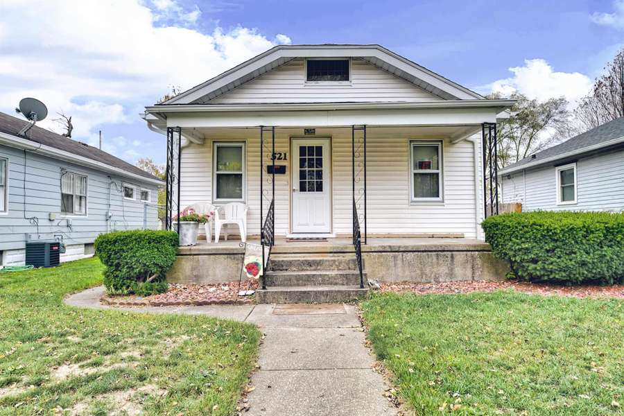 521 S 33RD Street, South Bend, IN 46615-2317