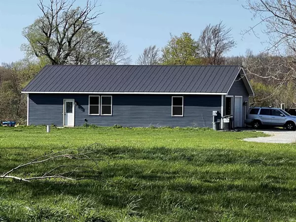 5445 County Road 40, Butler, IN 46721