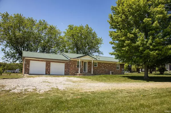 10467 E Glendale Street, Oakland City, IN 47660