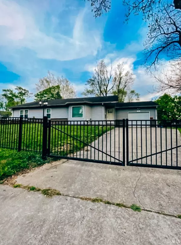 4040 Rookwood Avenue, Indianapolis, IN 46208