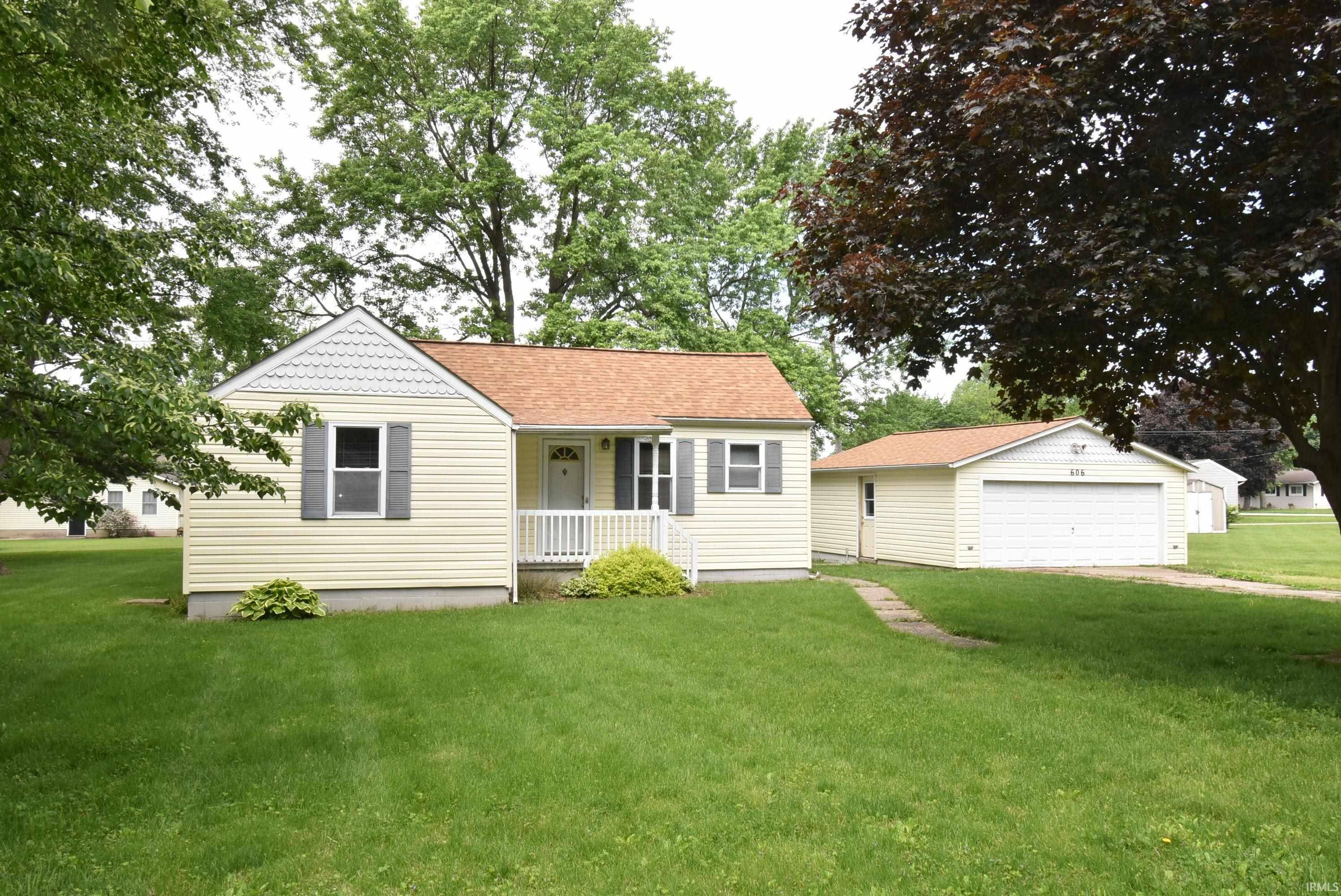 606 S Park Place, Fowler, IN 47944