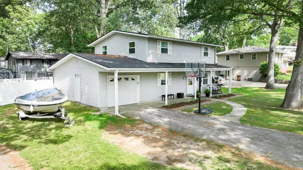 952 Maxwell Avenue, Monticello, IN 47960