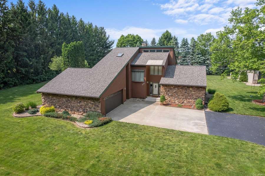 424 E Beer Road, Milford, IN 46542