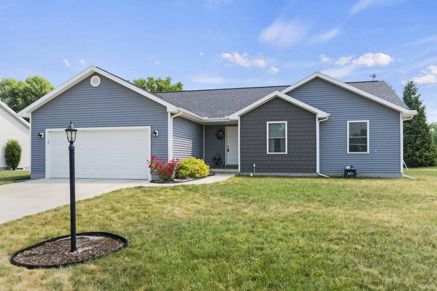 1345 E Yorkshire Drive, Shipshewana, IN 46565