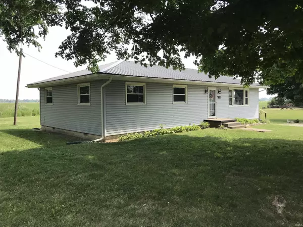 7390 11Th Road, Bourbon, IN 46504-9518