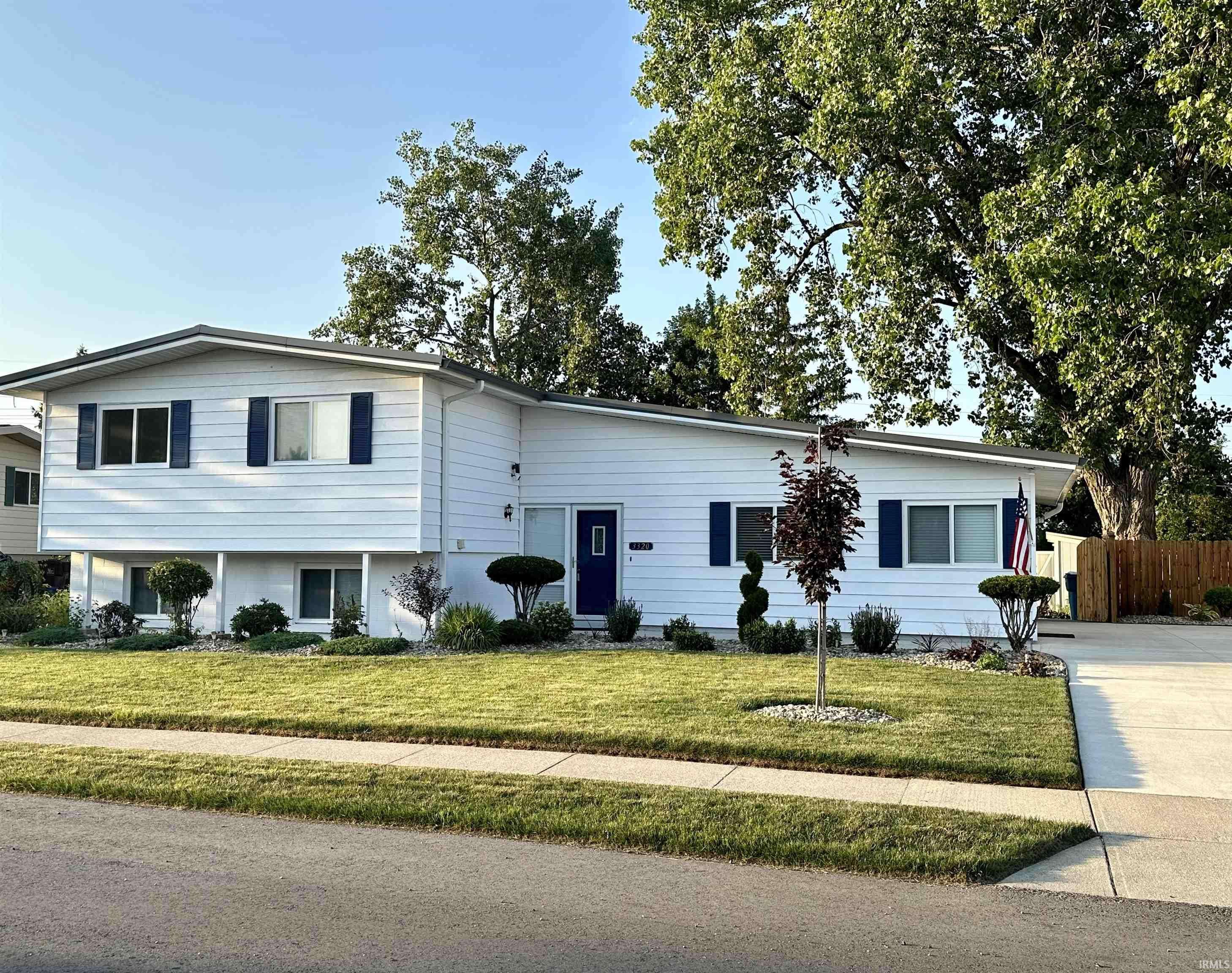 3320 N Lincoln Street, Peru, IN 46970-8740