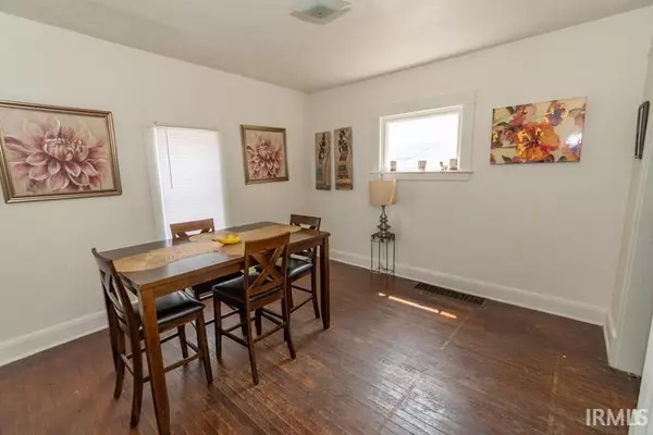 South Bend, IN 46613,310 E Indiana Avenue