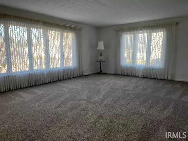 Summitville, IN 46070,201 S Main Street