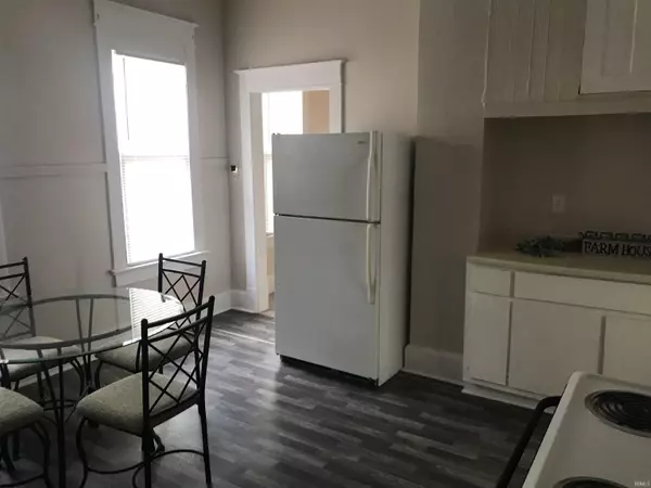 Vincennes, IN 47591,1005 Seminary Street