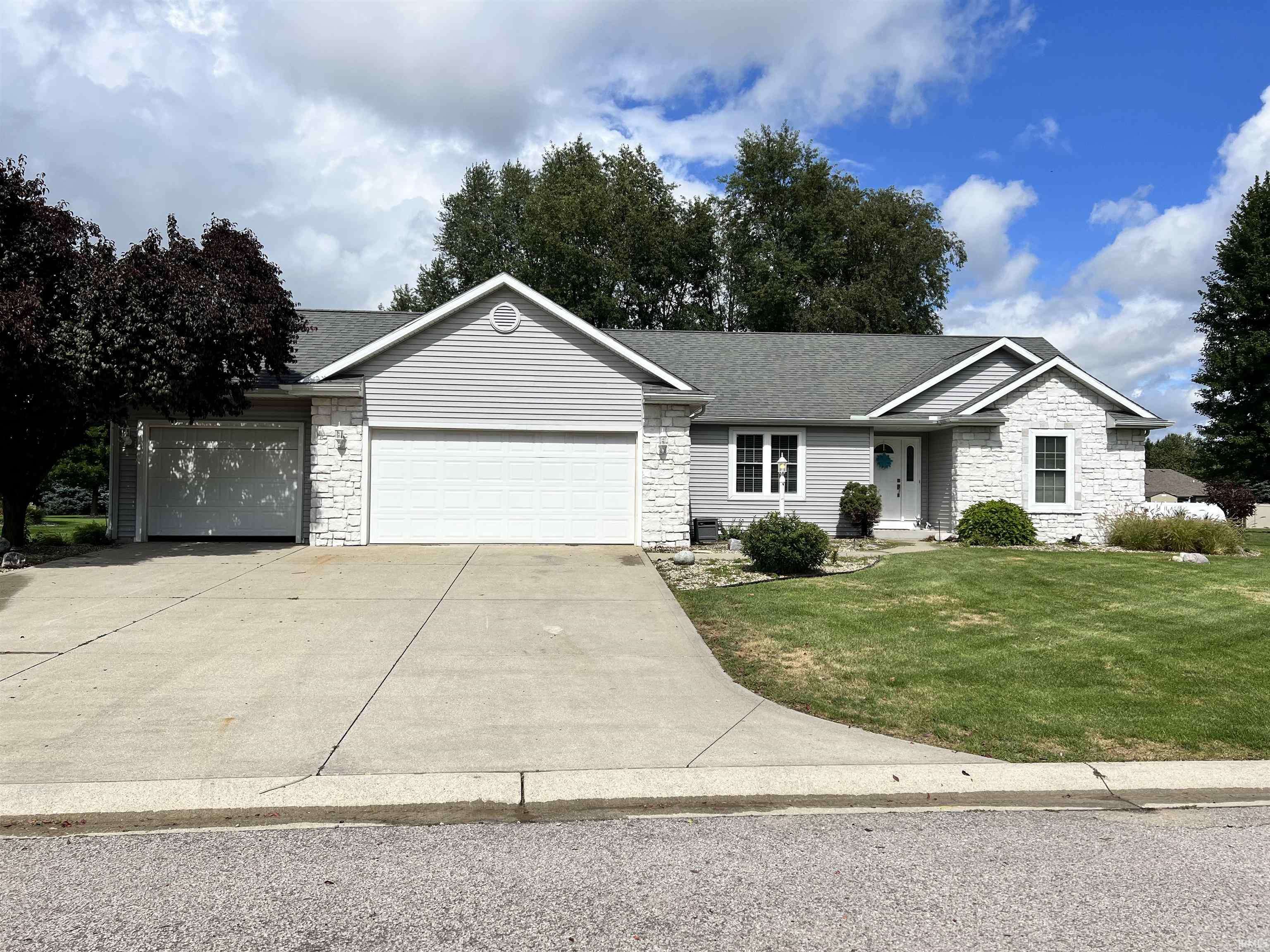 19865 Grey Fox Trail, Goshen, IN 46528