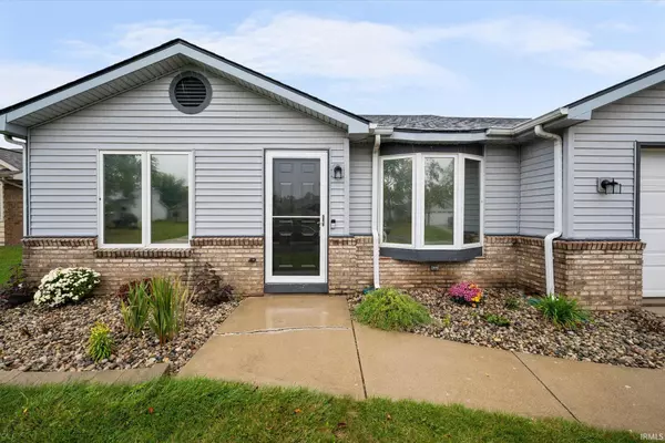 1024 Oak Bay Run, Fort Wayne, IN 46825