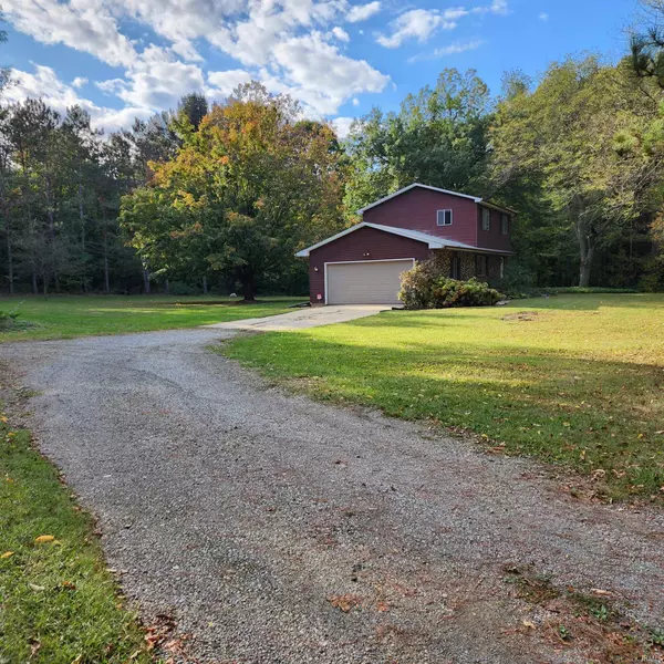 67855 Linden Road, Lakeville, IN 46536-9416