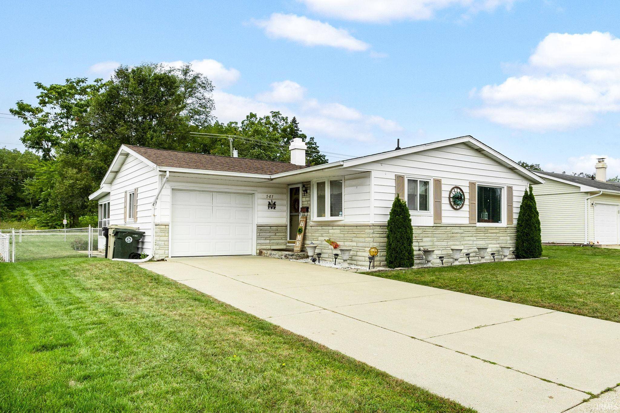 141 S Clearview Place, South Bend, IN 46619-1646