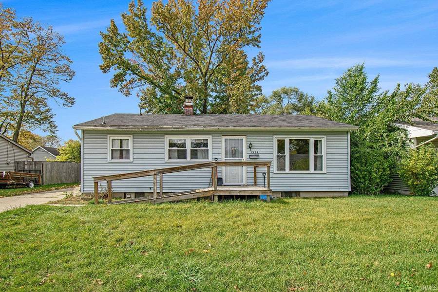 2429 Southdale Drive, Elkhart, IN 46517