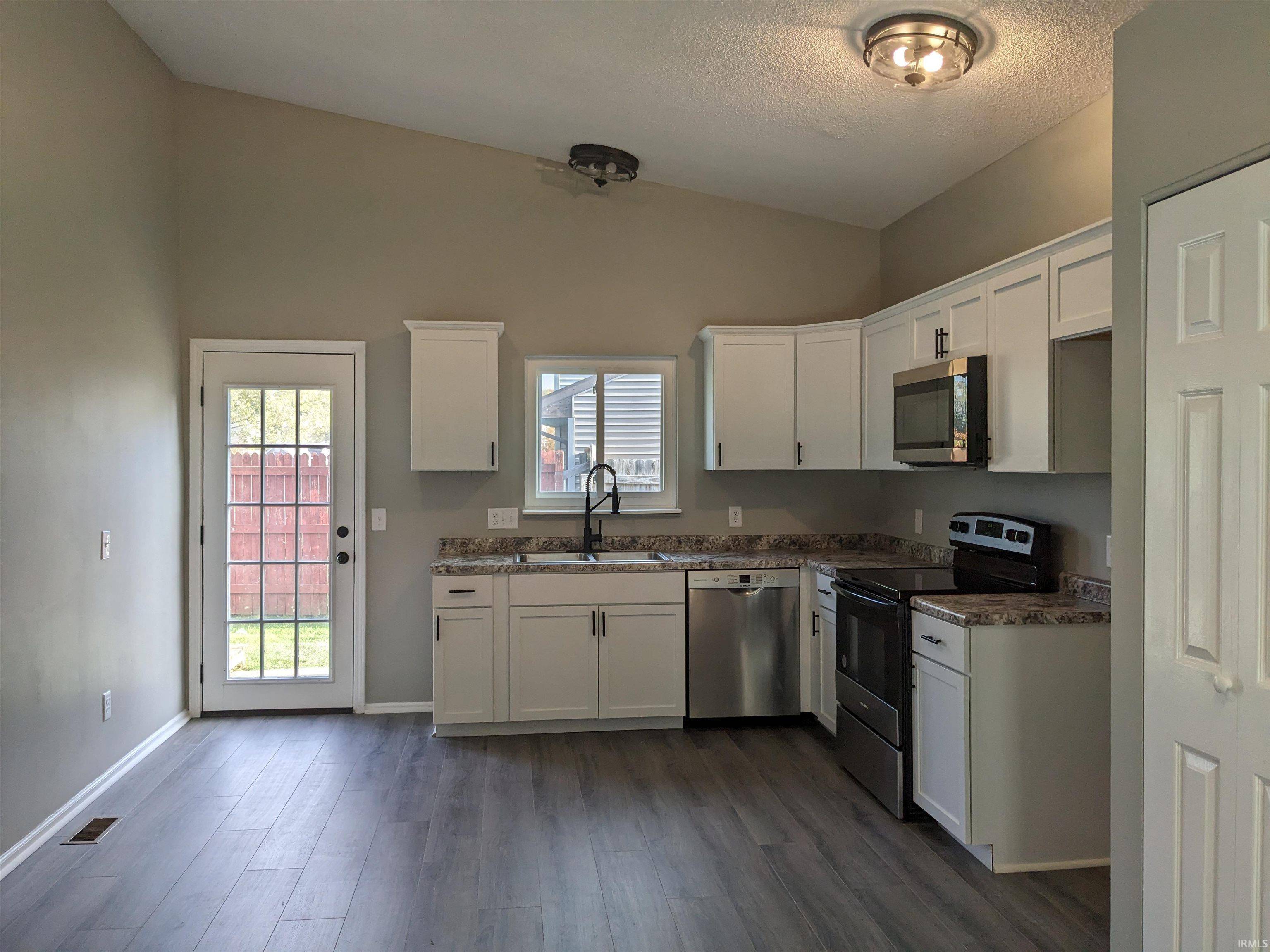 Fort Wayne, IN 46825,7617 Eagle trace Cove