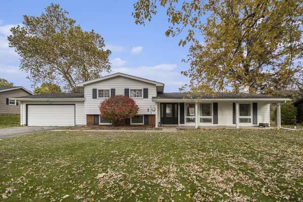 1321 Norwich Court, South Bend, IN 46614