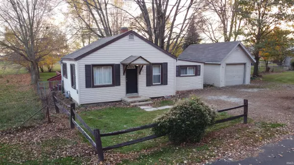 121 E South Street, Burket, IN 46508