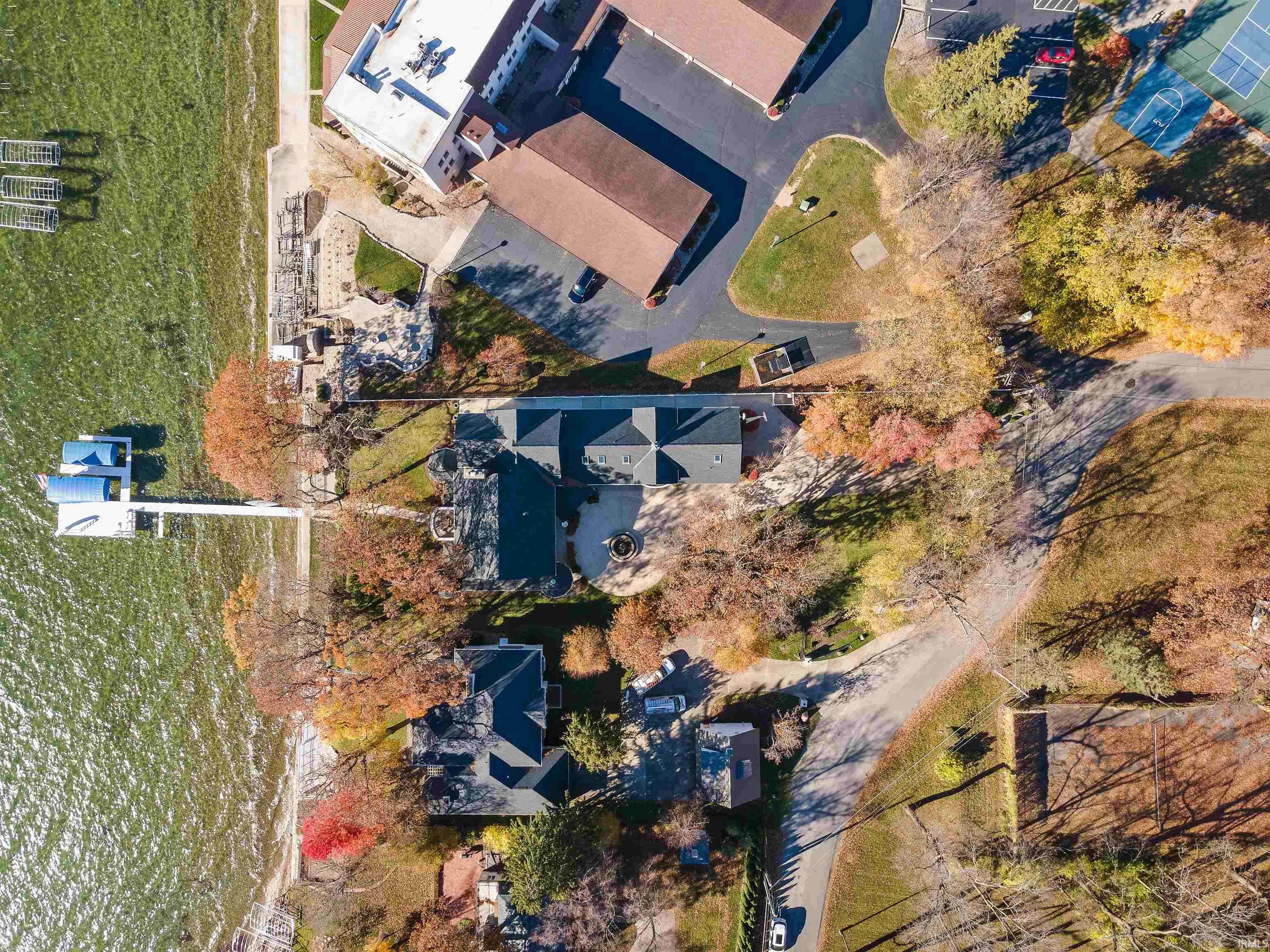 Syracuse, IN 46567-8719,12265 N Ogden Point Road