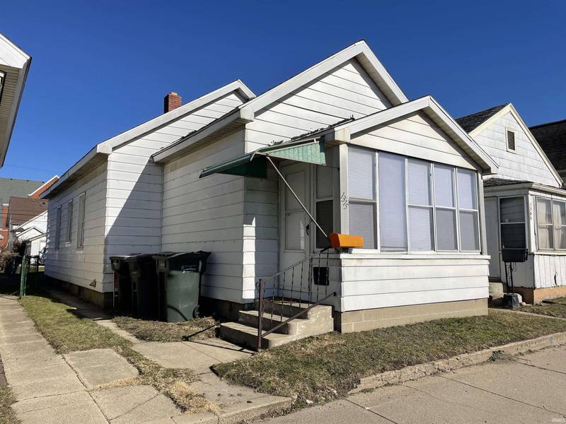 1315 W Sample Street, South Bend, IN 46619