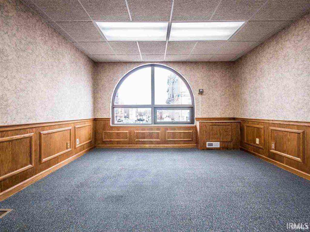 Huntington, IN 46750,10 W Franklin (Suite 202) Street