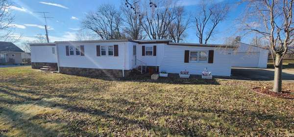 216 N Bruceville Avenue,  Bicknell,  IN 47512