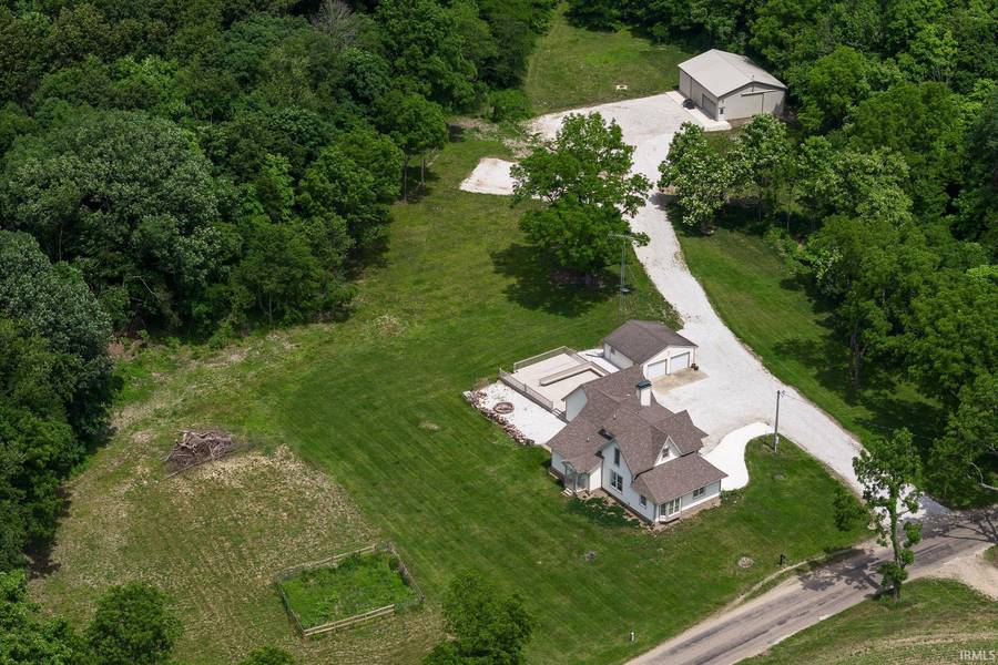 9746 E Independence Road, Otterbein, IN 47970