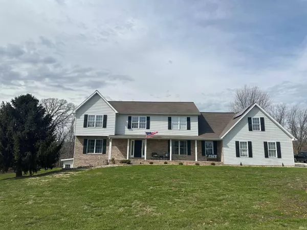 686 W Graham Road,  Washington,  IN 47501