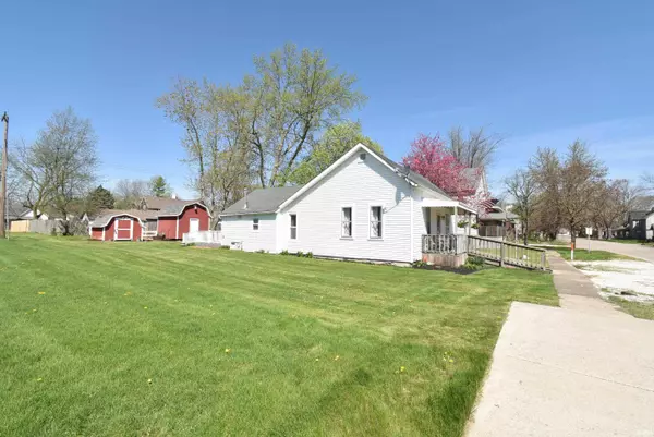 Boswell, IN 47921,304 S Clinton Street