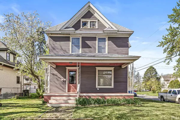 1093 Woodward Avenue, South Bend, IN 46616