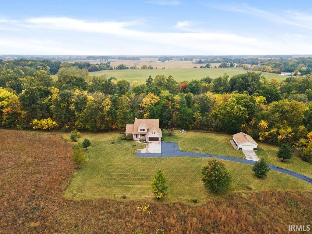 9712 N 300 W, Huntington, IN 46750