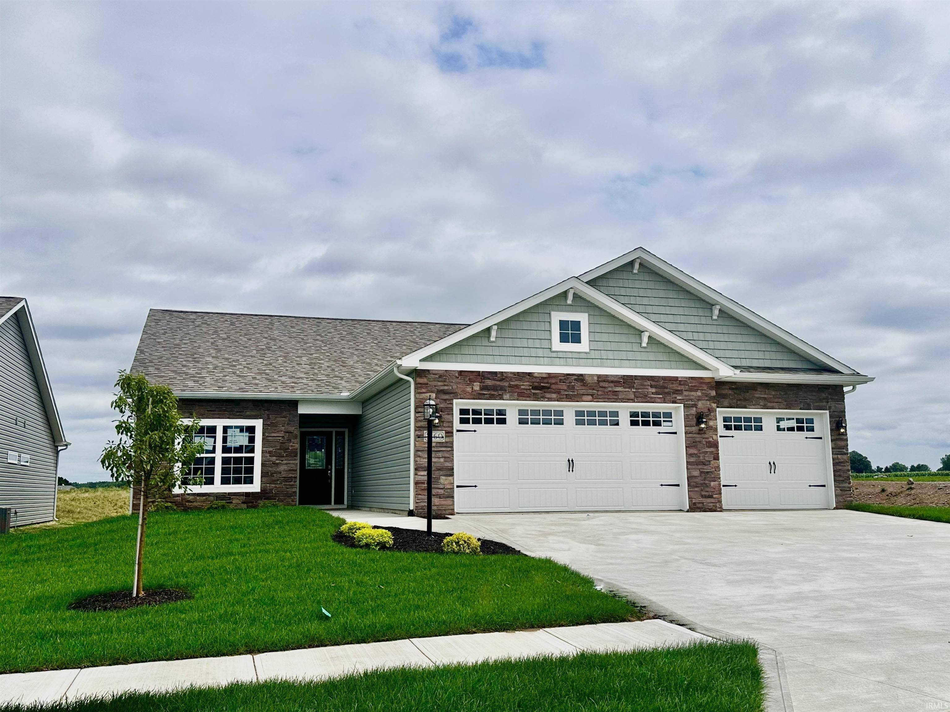 3160 Rocky Way, Winona Lake, IN 46590-1377